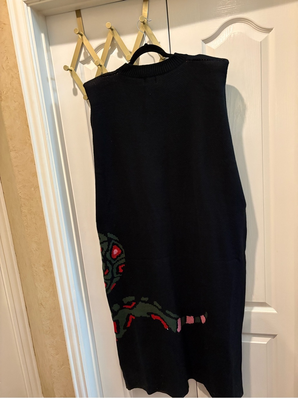 Dressed in LALA Black Maxi Dress with Multicolor Snake Intarsia - Picture 2 of 3
